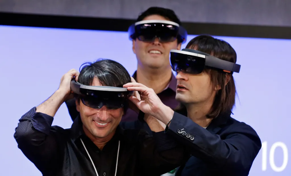 Microsoft, HoloLens Projesini Tamamen Sonlandırdı!