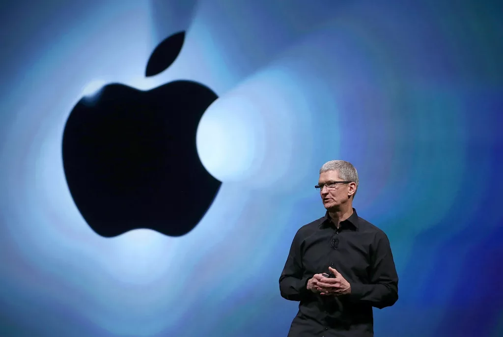 Apple CEO’sundan Geciken Siri Açıklaması: “Henüz Standartlarımızı Karşılamıyor”