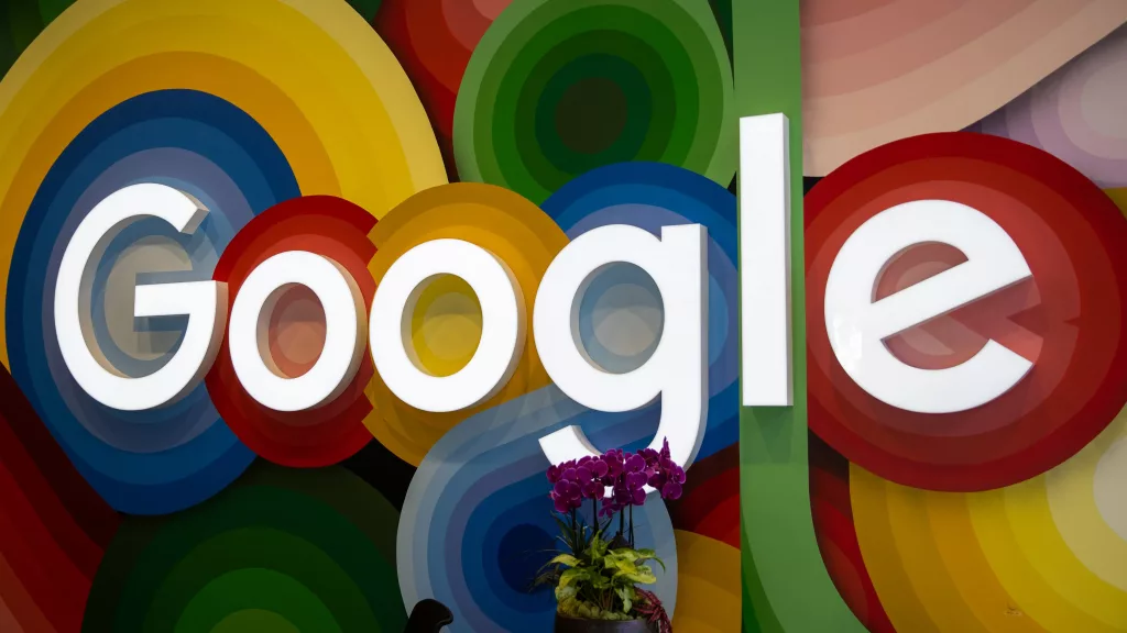 Google, Logosunu Değiştirdi: Yeni Tasarım Göz Alıyor!