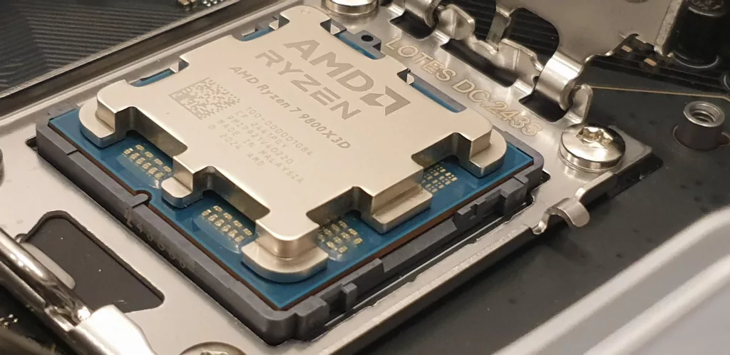 Intel’den AMD X3D’ye Yanıt: Nova Lake İşlemcilerde 3D Önbellek Devrimi