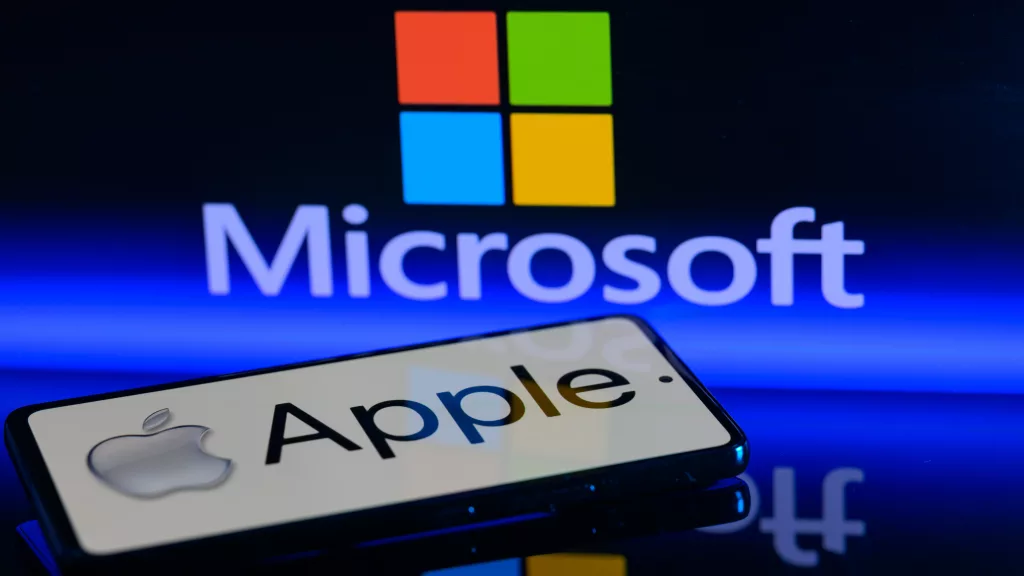 Microsoft, Apple’a Savaş Açtı: Surface, MacBook Air’dan %58 Daha Hızlı!