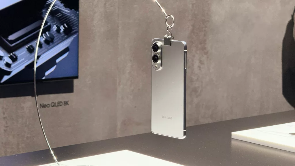 Samsung Galaxy S25 Edge Tanıtıldı: İnceliğiyle Şaşırttı, Özellikleriyle Büyüledi!