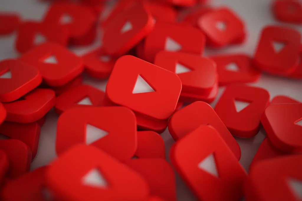 YouTube Mini Oynatıcı Tasarımını Yeniden Değiştiriyor: Kullanıcı Talepleri Sonuç Verdi