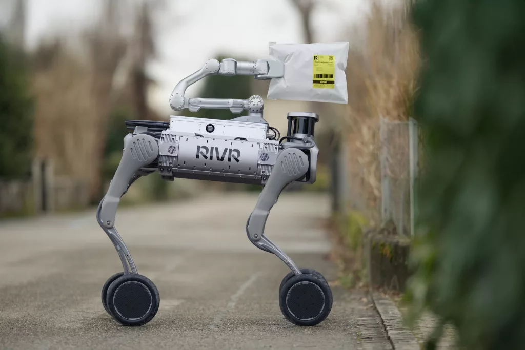 ABD'de Tekerlekli Robot Köpeklerle Kargo Teslimatında Yeni Dönem Başladı