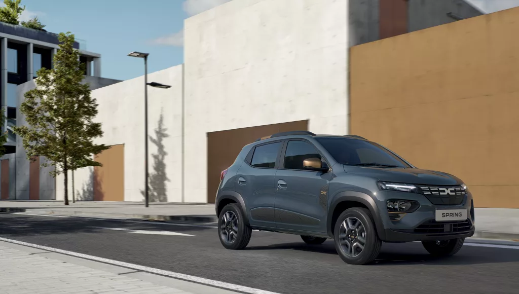 Dacia Duster Elektrikli Versiyonuyla Yollara Çıkmaya Hazırlanıyor