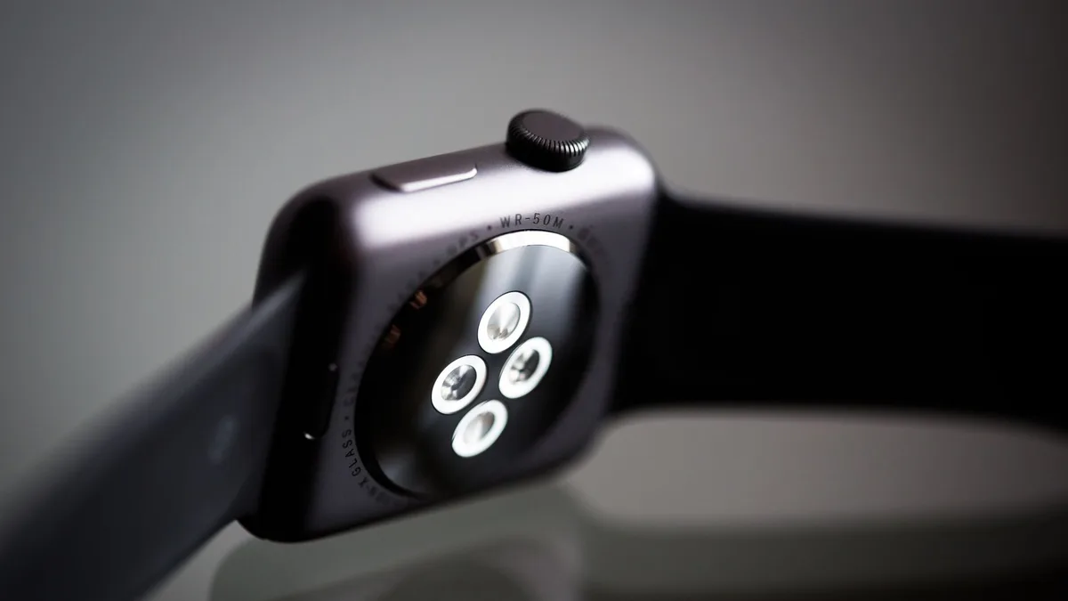 apple watch sensor back