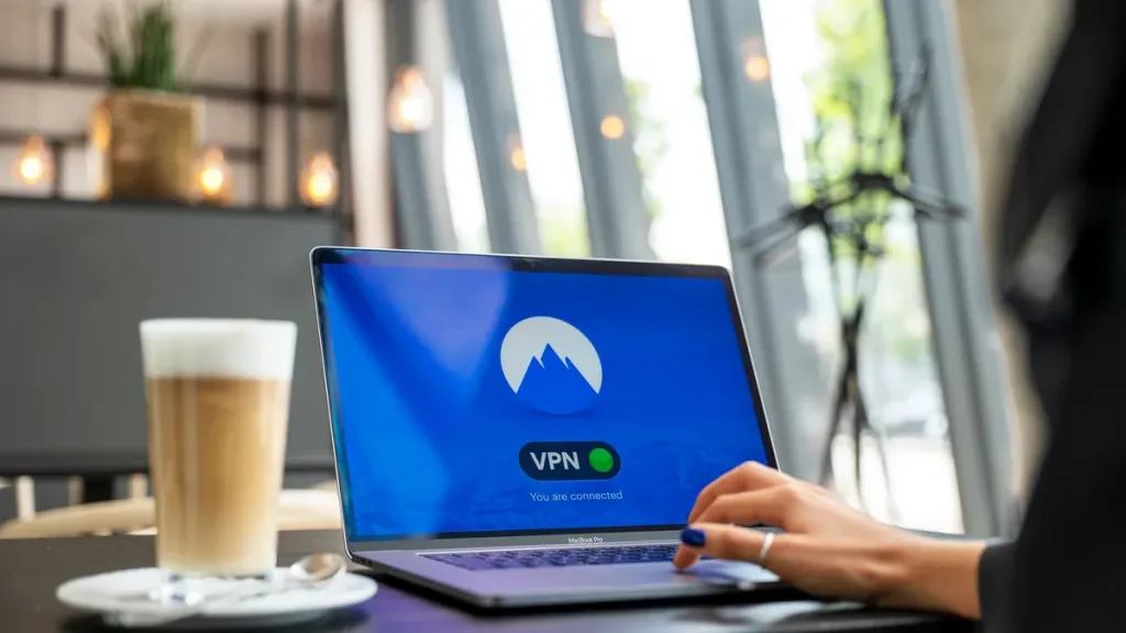 Claude Cowork Sanal Makine Sınırını Aştı: Mac Dosyaları Risklidir