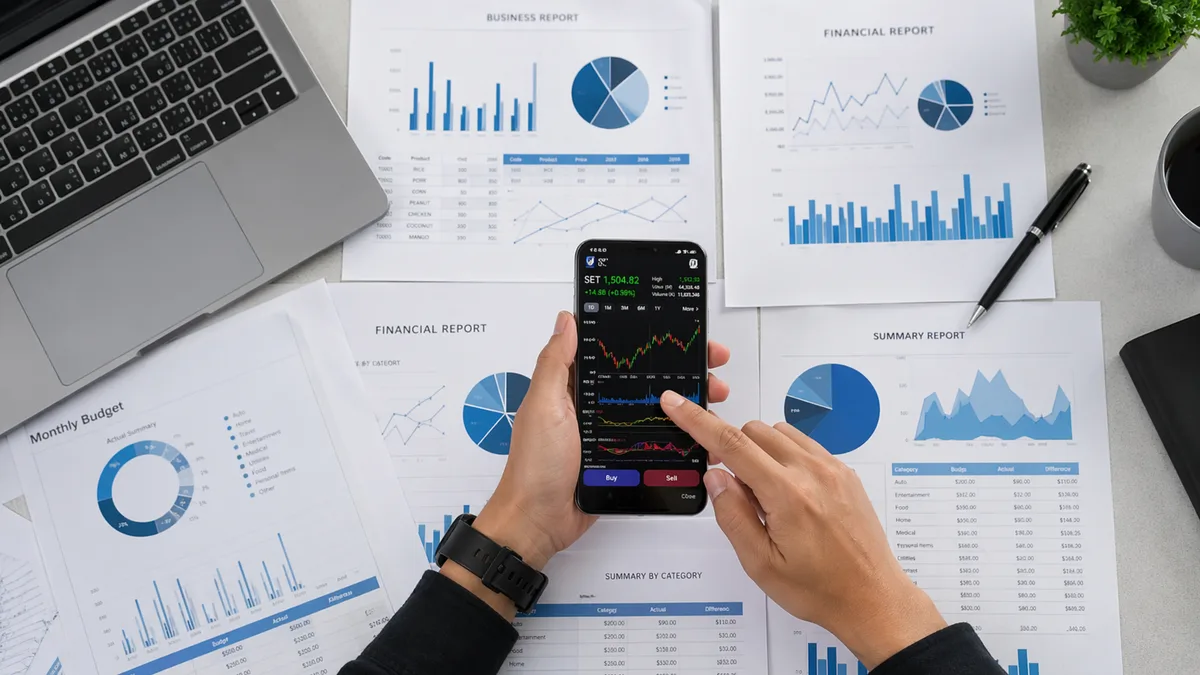 Dijital belgelerin düzenlendiği ve dosyalandığı bir mobil cihaz ekranı