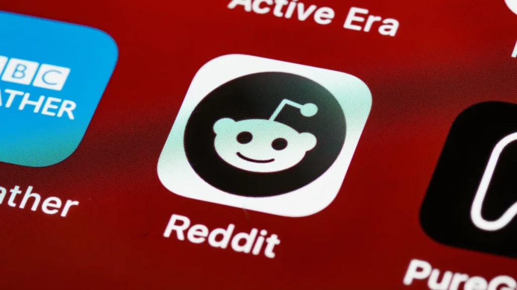Reddit, TikTok Benzeri Video Deneyimi Test Ediyor