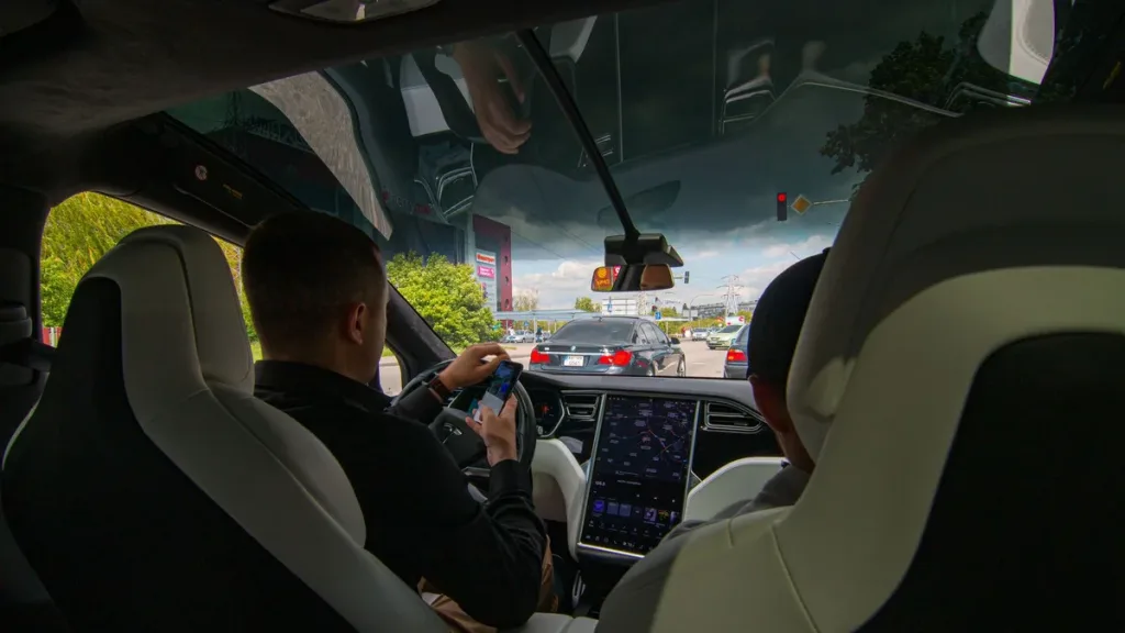 Tesla'ya Otonom Sürüş Güvenliği Davası