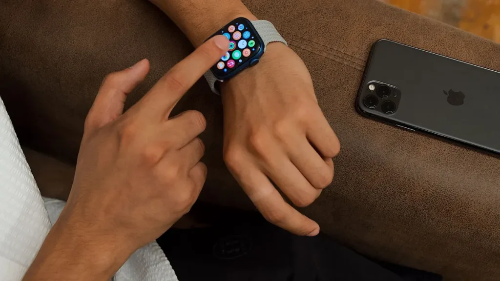 Apple Watch EKG Özelliği Nasıl Kullanılır?