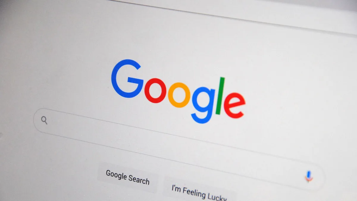 Modern bir web tarayıcısının açık sekme ve adres çubuğu görünümü