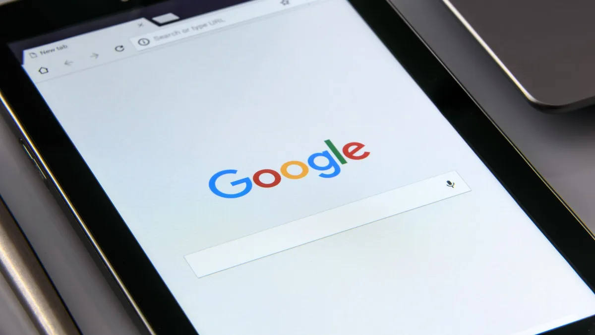 Klasik Google Search butonunun kaldırıldığı bölge