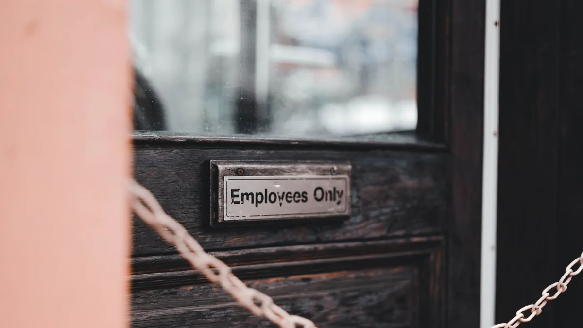 HiBob ve diğerleri: Predictive turnover analizlerinde rekabet tablosu