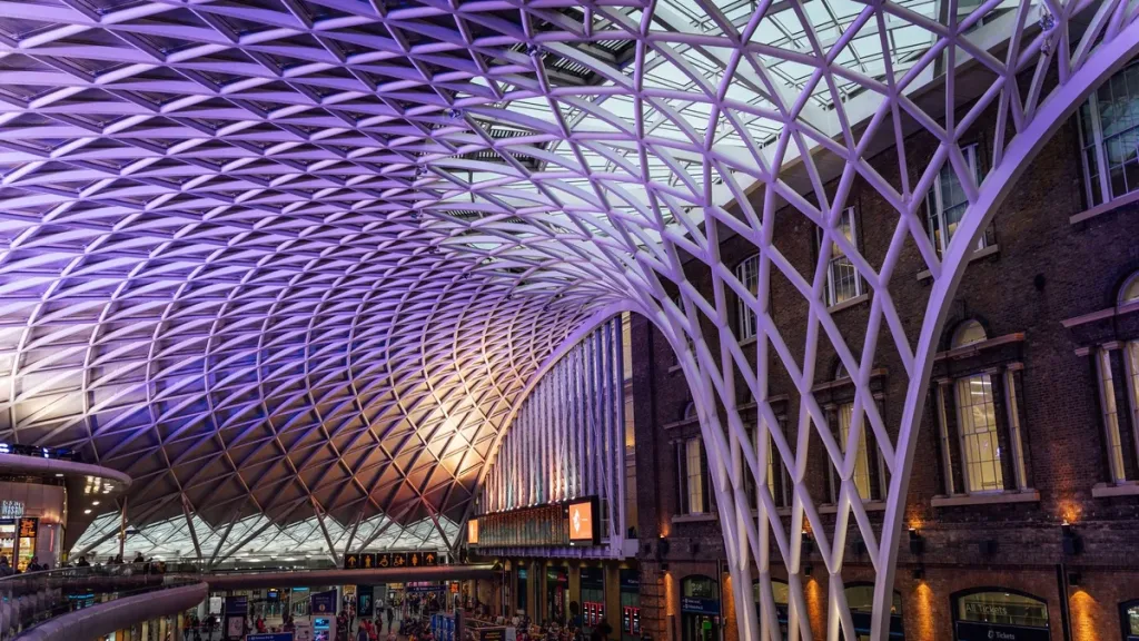 Londra’nın Eski Suç Bölgesi Yapay Zeka Üssü Oldu Londra'nın Eski Suç Bölgesi Yapay Zeka Üssü Oldu