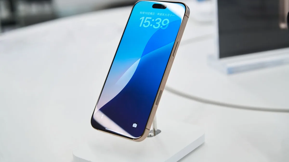 OnePlus servis merkezi veya satış noktası temasıyla görsel