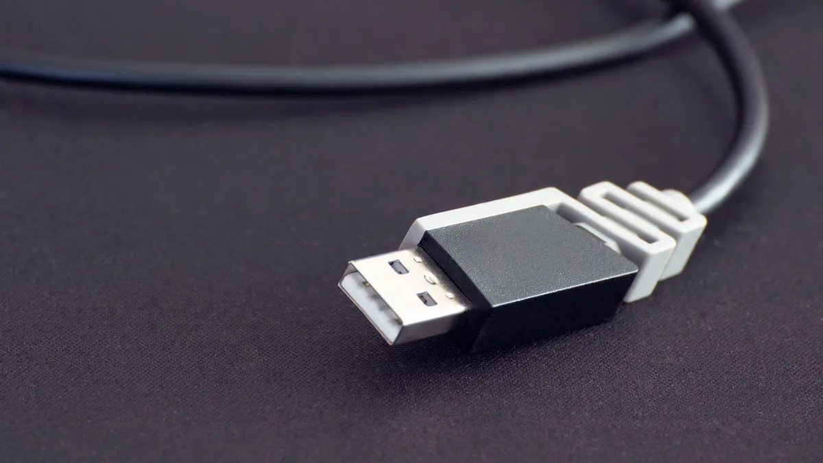 Masaüstü bilgisayar bağlantısı için akıllı telefonda açık olan USB hata ayıklama ayarları