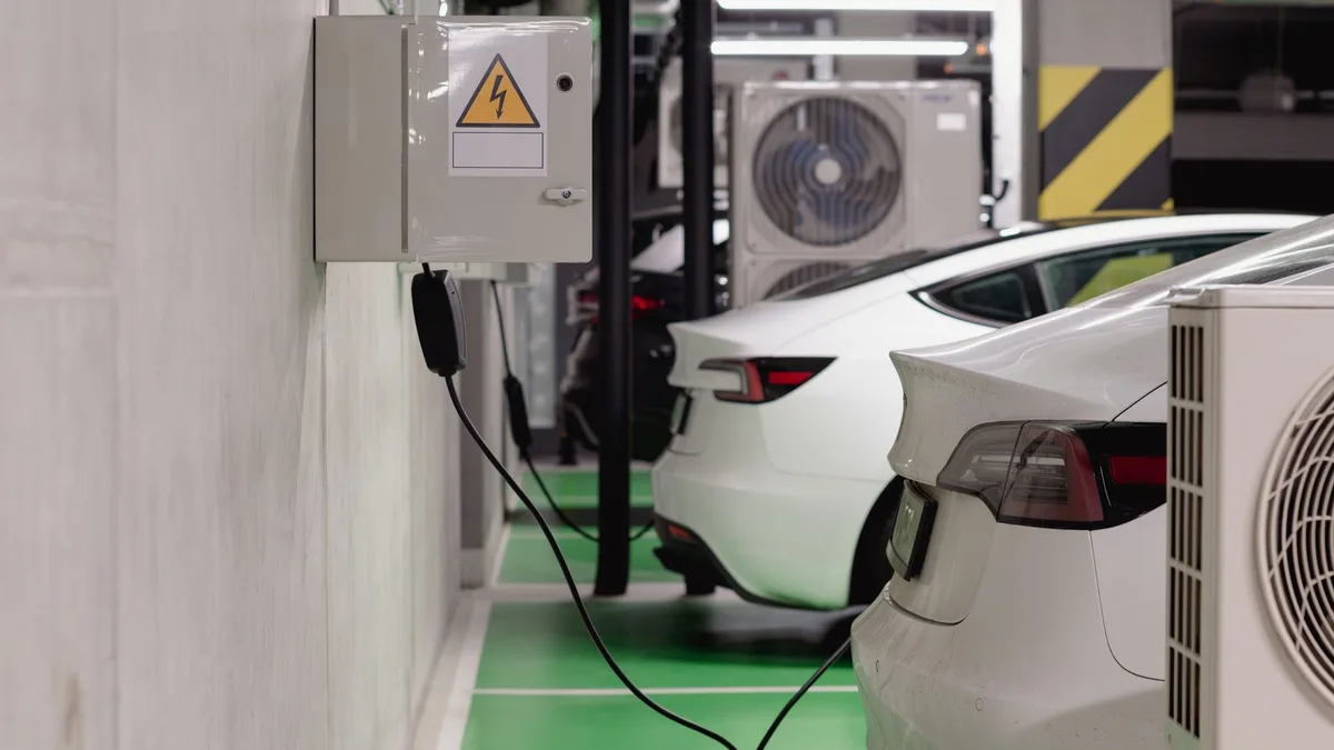 Gelecek nesil elektrikli araçlar için tasarlanmış şarj istasyonu tesisi