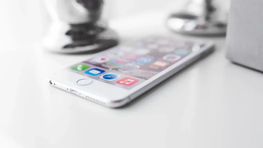 Apple’ın Nest Hub rakibi olacak akıllı ekranı test halinde