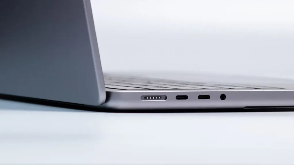 MagSafe mı USB-C mi? MacBook için şarj MagSafe mı USB-C mi? MacBook için şarj
