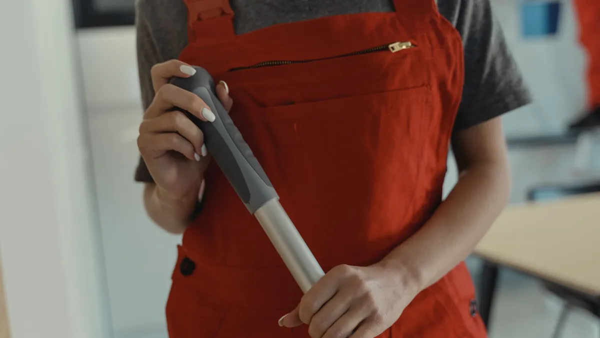 Roborock Saros 20 Flow ABD’de çıktı; Kanada için Ekim başlıyor
