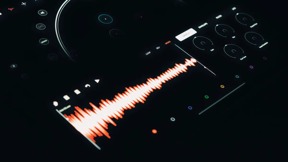 Modern bir ses dalgası ve dijital müzik teknolojisini temsil eden soyut grafik