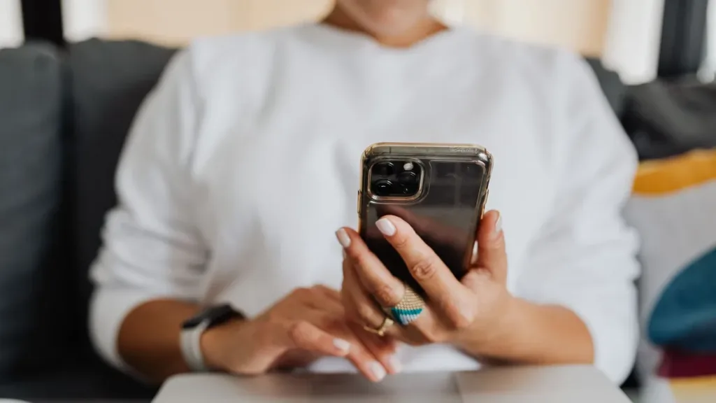 Apple, AT&T kullanıcılarında iPhone 18 Pro Max