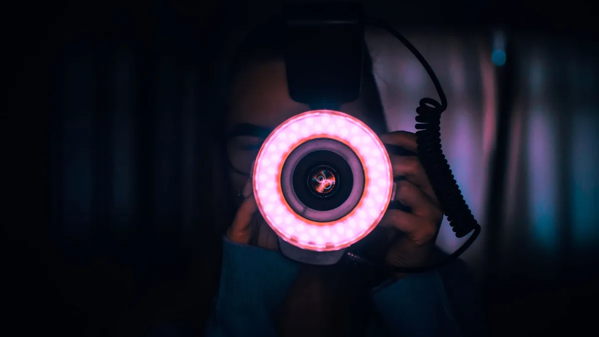 Gövde görseli 1: Pixel 11 Pro ekranında Bildirim Kuralları arayüzü üzerinde etkileşim